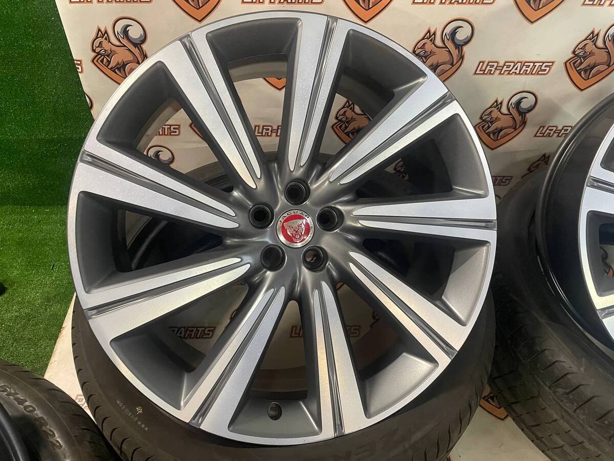 T4A3798  Колісний диск R22 9J Turbine, Diamond Turned with Grey Jaguar F-Pace X761 (2017-) Б/У